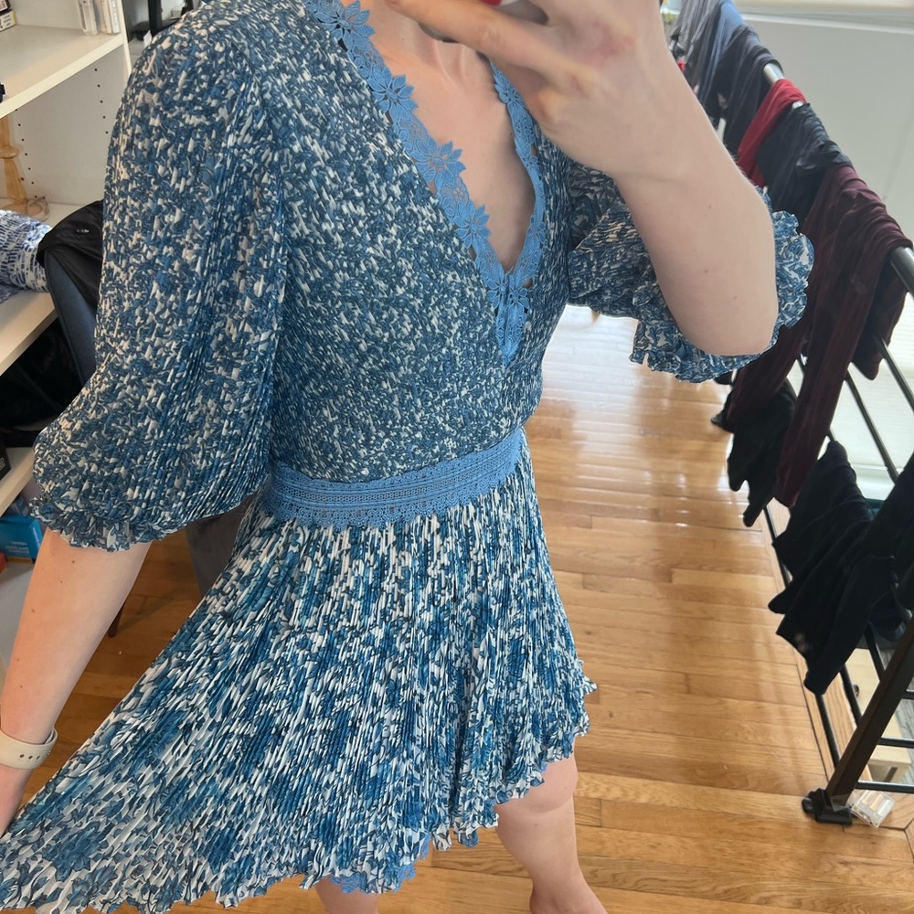 Alice + Olivia Blue Floral Mini Dress - Picture 6 of 6